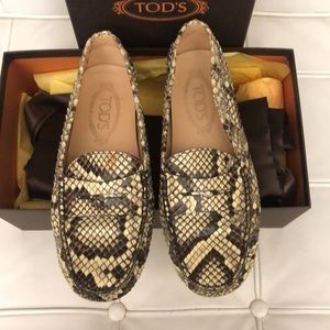 Tod’s snakeskin loafers